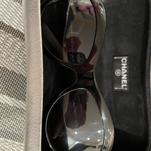 Chanel Sunglasses Authentic quilt pattern blk - Picture 12 of 17